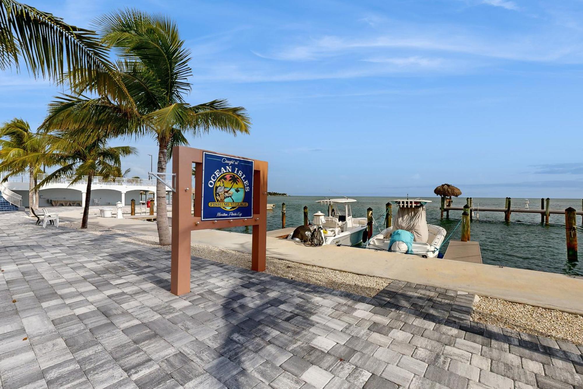 Mermaid's Retreat Apartment Marathon